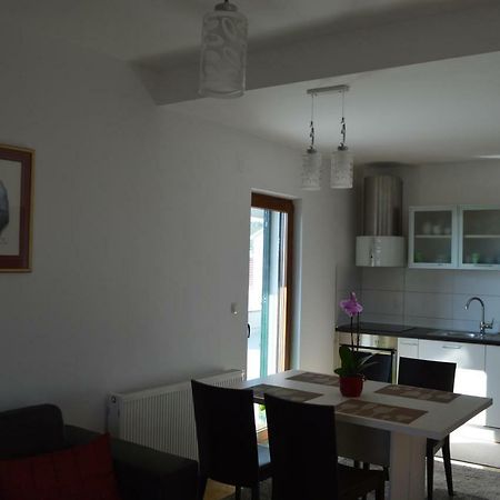 Apartmani Mila Сукошан Екстер'єр фото