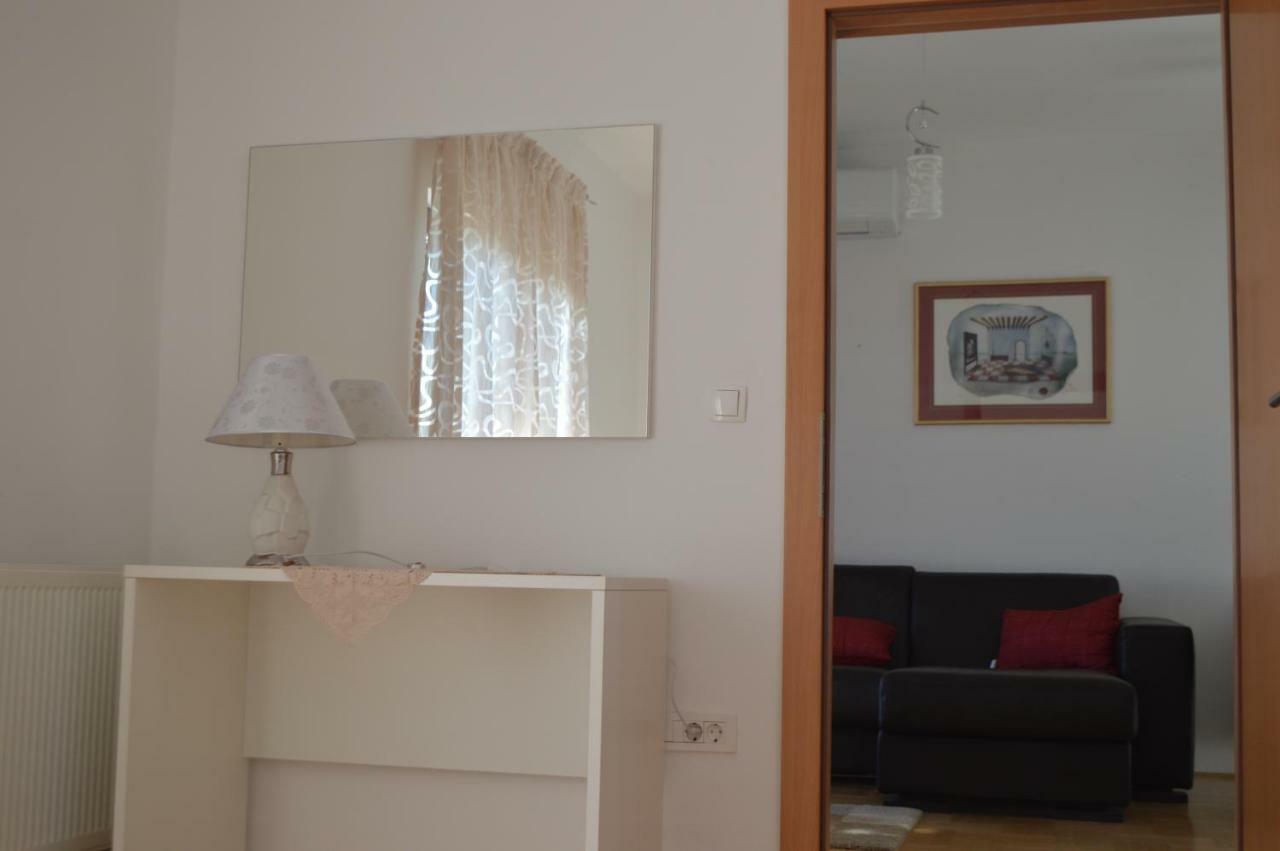 Apartmani Mila Сукошан Екстер'єр фото