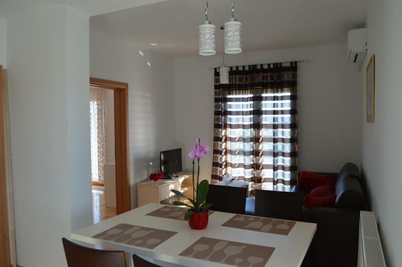 Apartmani Mila Сукошан Екстер'єр фото